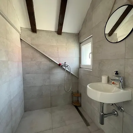 River House Zizi
