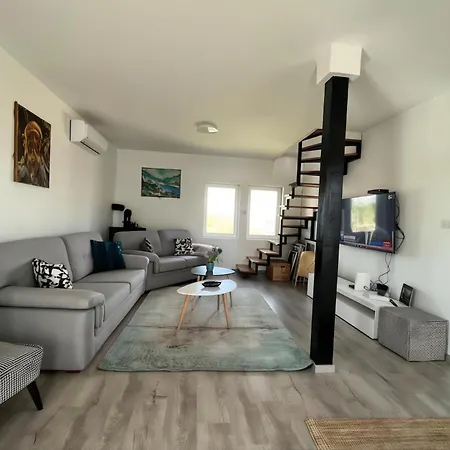 Holiday home River House Zizi