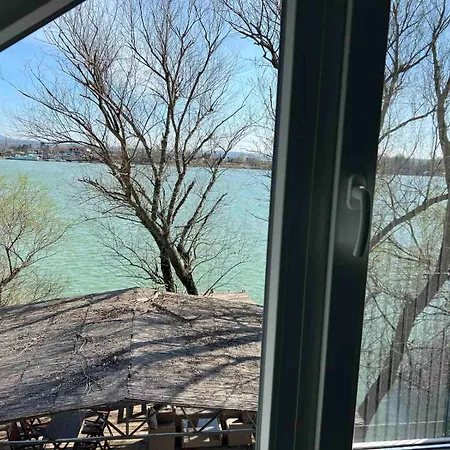River House Zizi בית נופש *